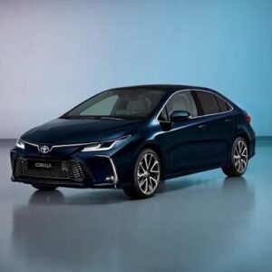 Corolla sedan1,8 Hybrid Style tech 040 fehér 18 belső metálfény az árban